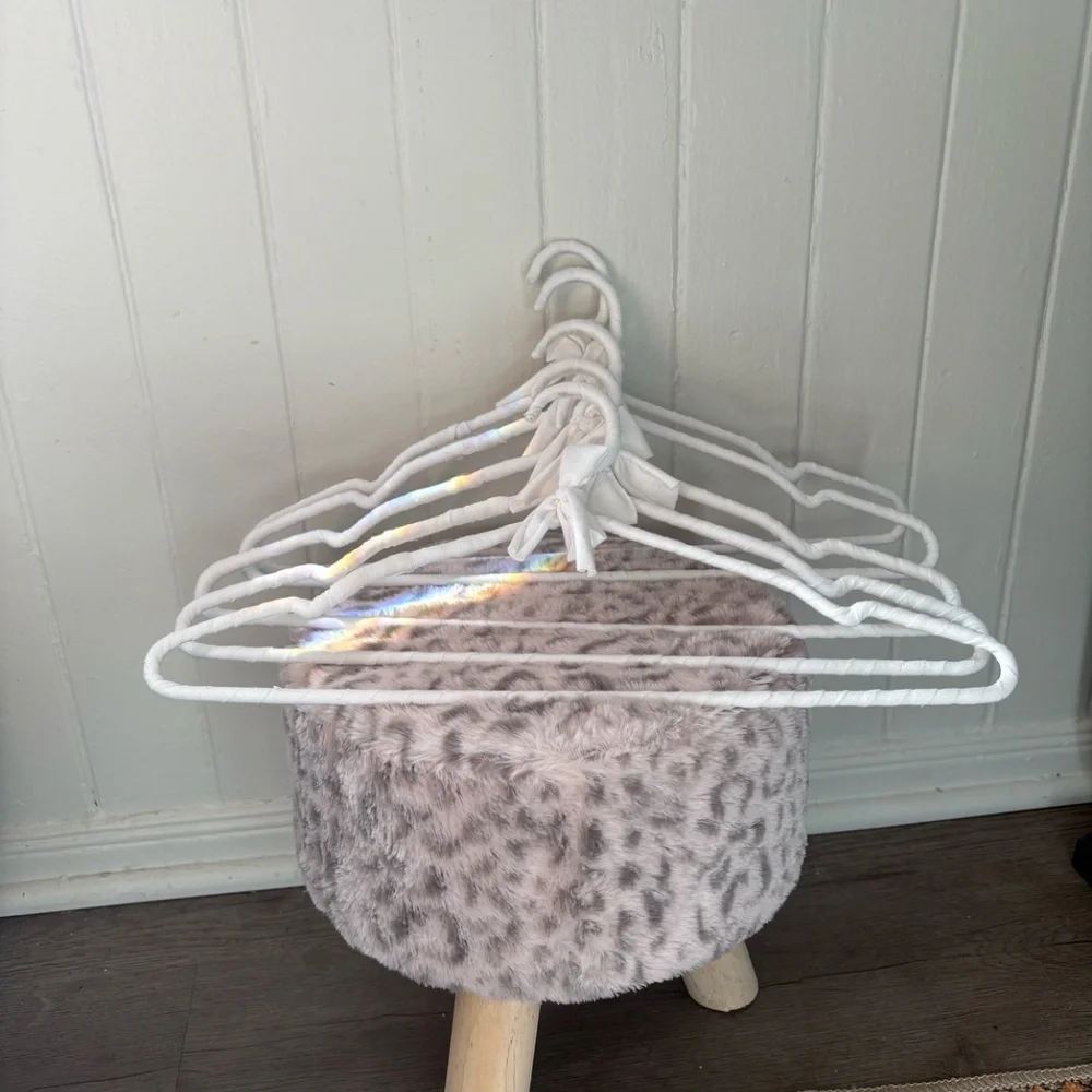 Custom Made Brandy Melville Inspired Hangers (5 pack)